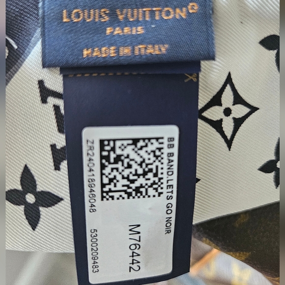 Authentic Louis Vuitton Bandeau - Picture 6 of 8